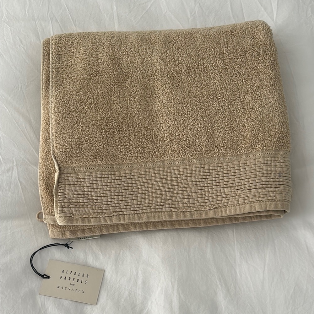 Kassatex Sand-Colored Bath Towel